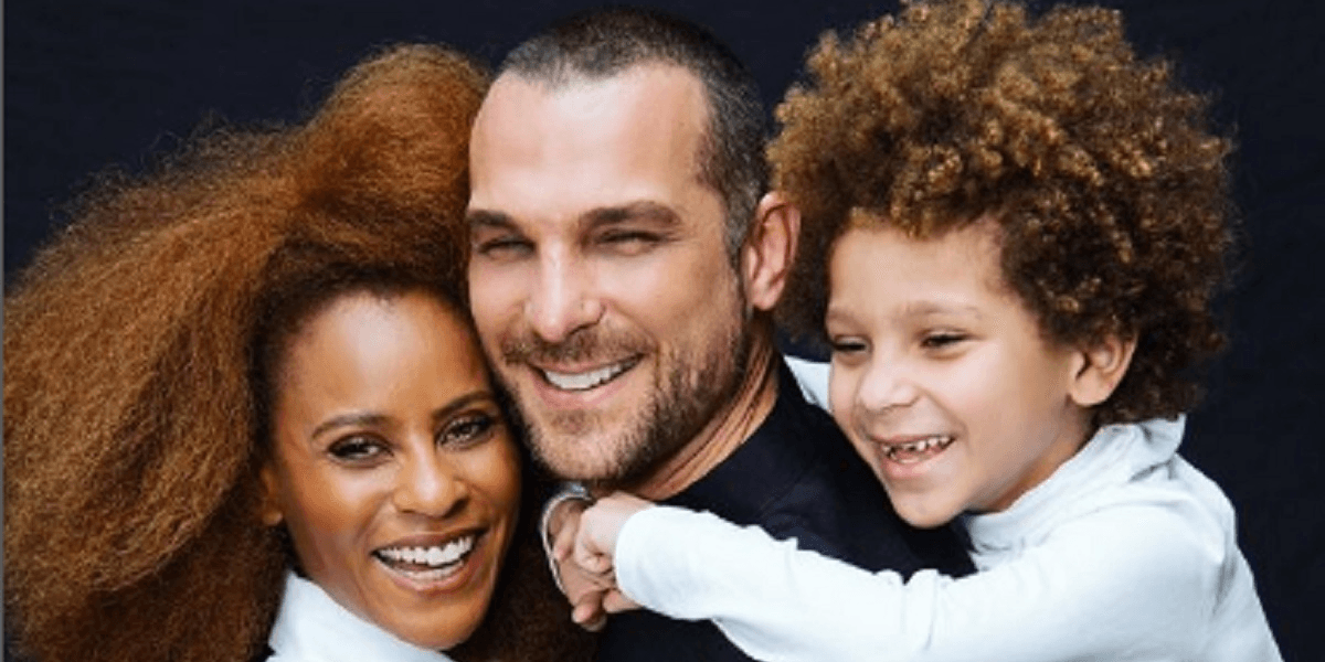Igor Rickli ao lado da esposa e do filho (Foto: Divulgação)