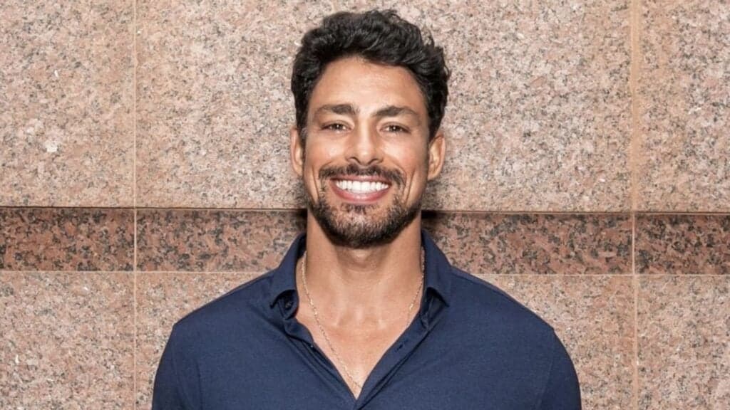 Foto de Cauã Reymond sem camisa enlouquece o país e mostra o que só Mariana Goldfarb vê