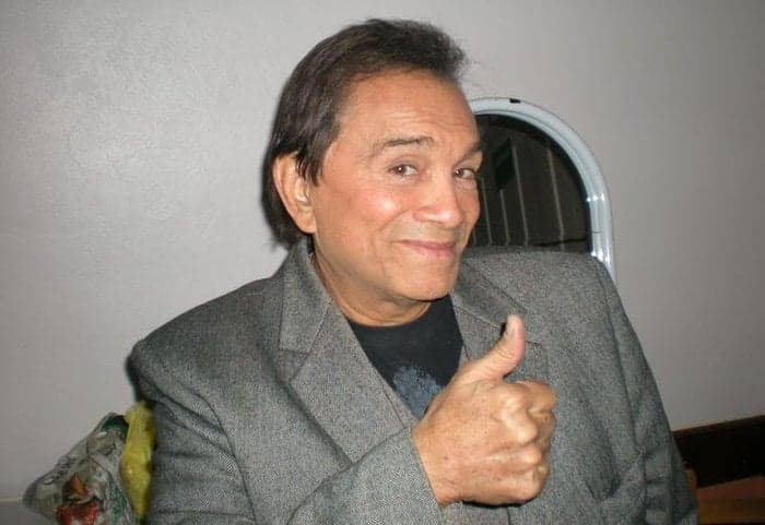 Humorista Dedé Santana que já morou na rua e hoje tem vida de luxo (Foto: Reprodução)