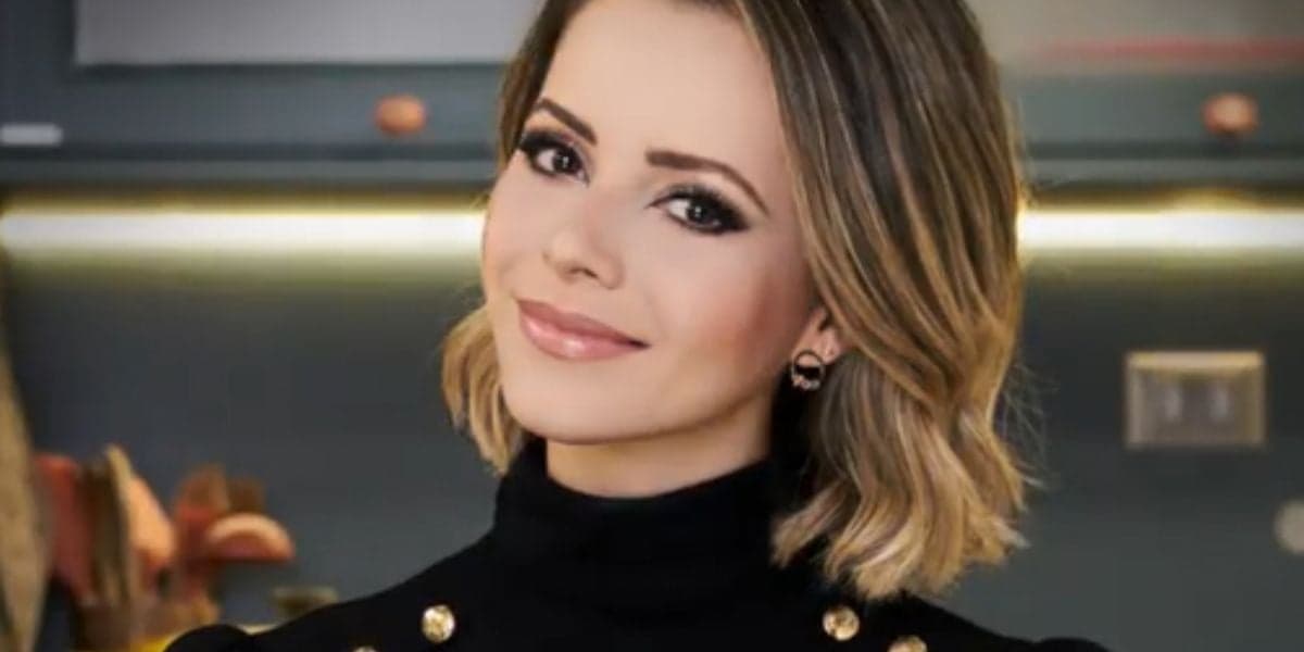 http://tvfoco.uai.com.br/wp-content/uploads/2015/05/Daniela-Mercury.jpg