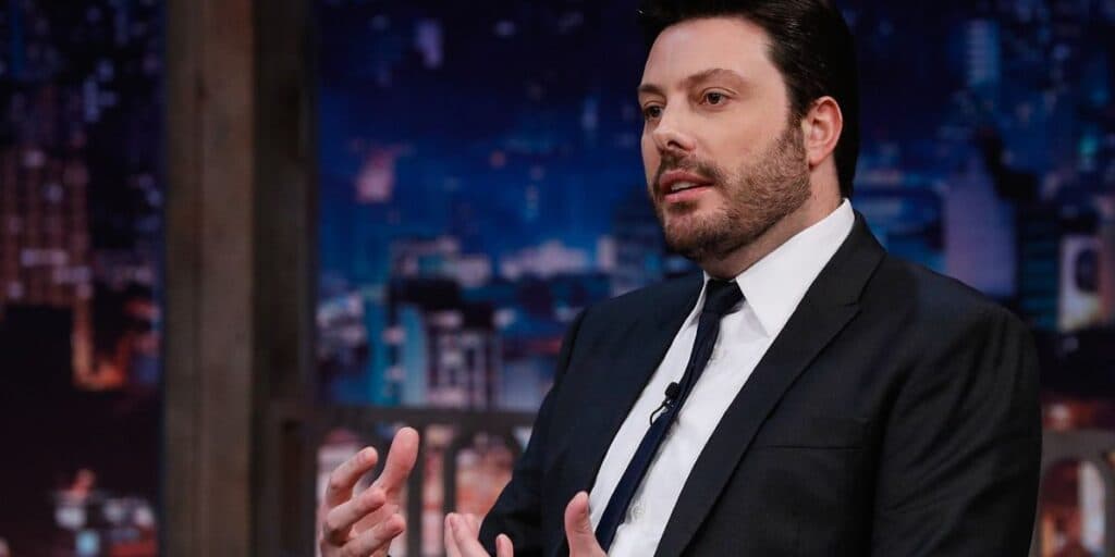 Corajoso, Danilo Gentili escandaliza no The Noite e confessa o que gosta de fazer na hora H: "Não uso"