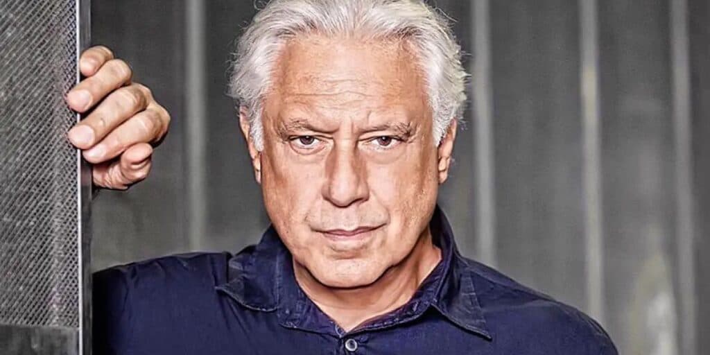 Antônio Fagundes baixa proibição, público se rebela em teatro e polícia acaba sendo convocada: "Não pode"