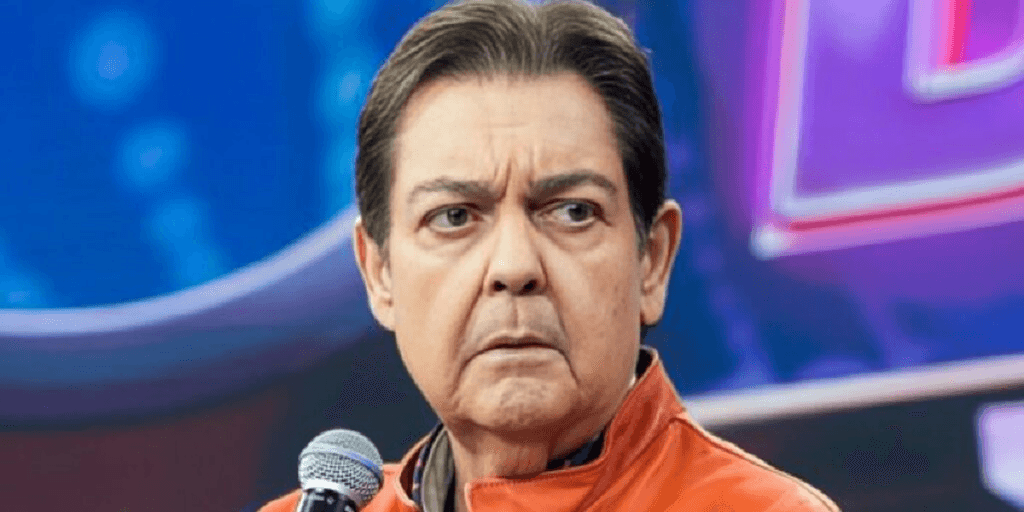 Sem gravar, redução de salário e prejuízo: A situação de Faustão na Band e o motivo de programas repetidos