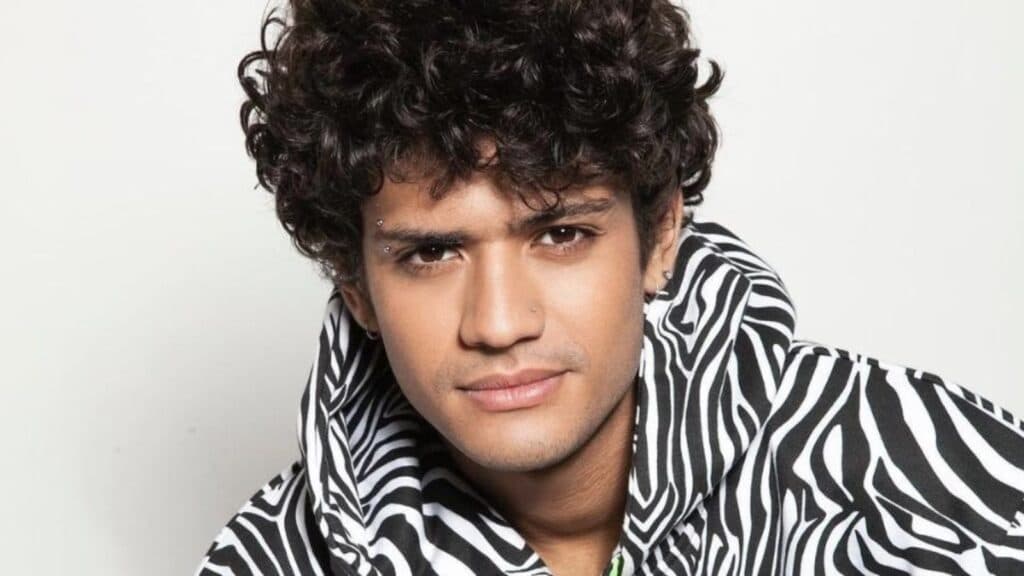 Gabriel Santana se desespera com experiência sobrenatural e espírito no BBB23: “Grudou em mim”
