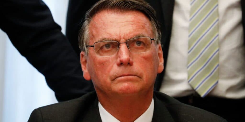 Bolsonaro perde o direito de ficar nos Estados Unidos e pode ser deportado do país