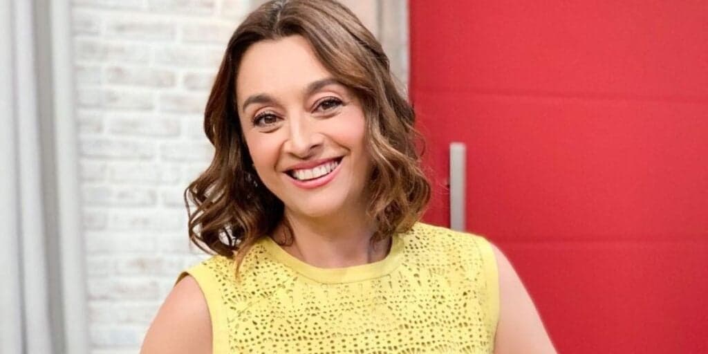 Catia Fonseca surge ao lado de chefão da Band, com quem é casada há anos, e se declara: "Nós"