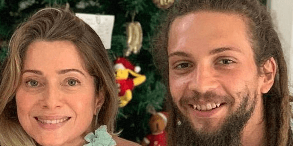 Marido de Letícia Spiller, chamado de mendigo, surge no dentista e ironiza: “Sem clareamento”