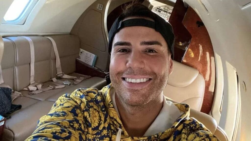 Luiz Bacci, da Record, tem império absurdo com restaurante próprio, jatinho e supera muitos da Globo