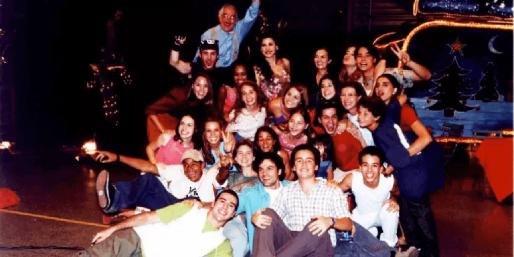 Clínica psiquiátrica, saída do país e mudança de profissão: o elenco de Sandy & Junior após a série