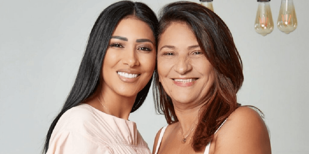 Isto foi o que mãe de Simaria falou sobre entrevista que a filha quer tanto apagar: “Se pudesse”