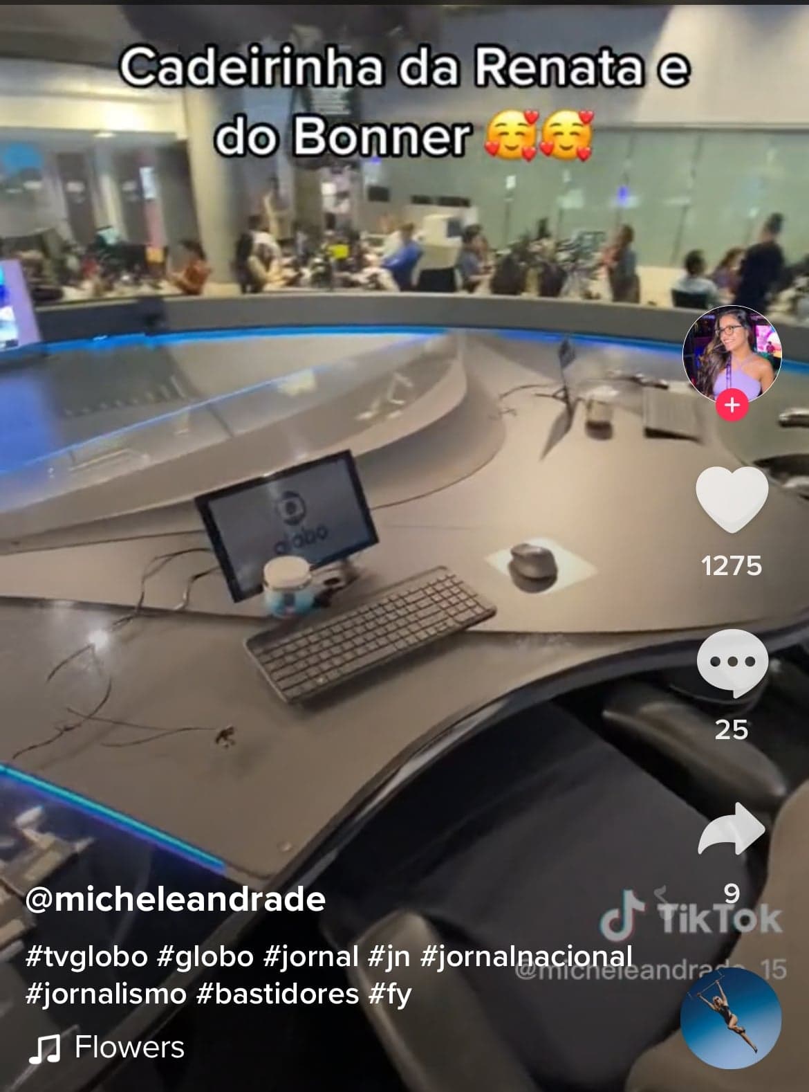 Funcionária do Jornal Nacional, mata curiosidade de milhões de brasileiros e mostra segredo por trás do computador de Renata Vasconcellos - Foto Reprodução