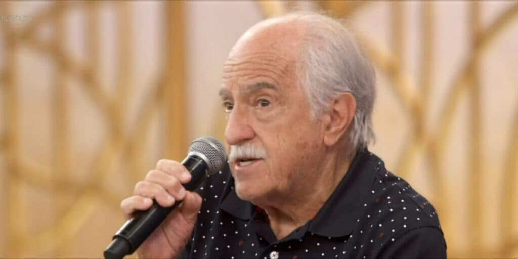 Aos 90, Ary Fontoura revela desentendimentos e assume o que passa dentro de casa: "A gente briga muito"