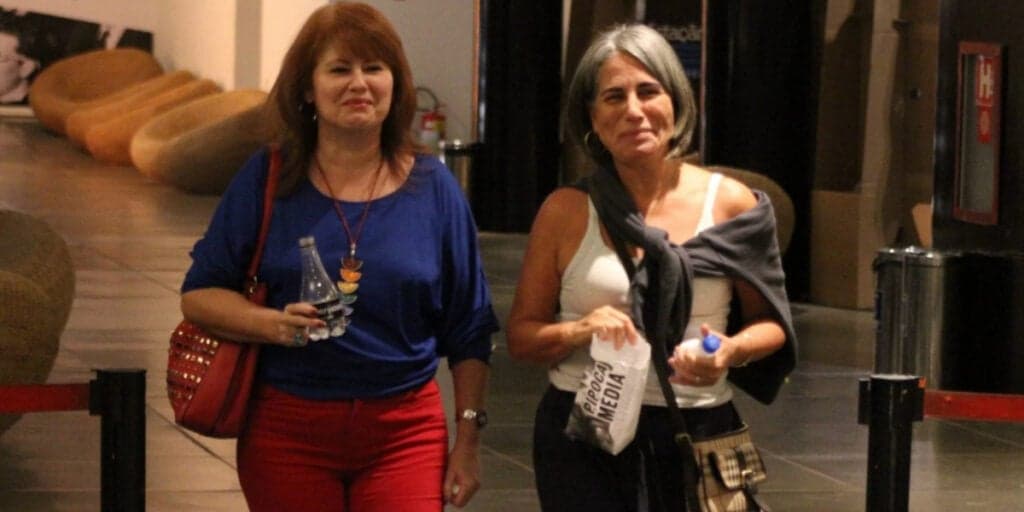 "Chorava à noite, e pela manhã estava linda", disse atriz da Globo que é amada por você e virou ambulante