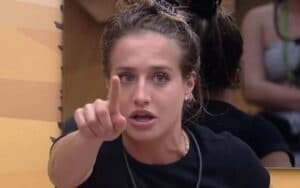 Bruna Griphao no quarto deserto do BBB23; atriz deu bronca nos aliados durante a madrugada (Foto: Reprodução / Globoplay) Bruna Griphao no quarto deserto do BBB23; atriz deu bronca nos aliados durante a madrugada (Foto: Reprodução / Globoplay)