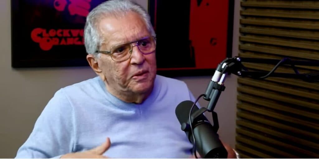 Barbudo, careca e dentista: acredite se quiser, assim está o filho de Carlos Alberto, do SBT, agora