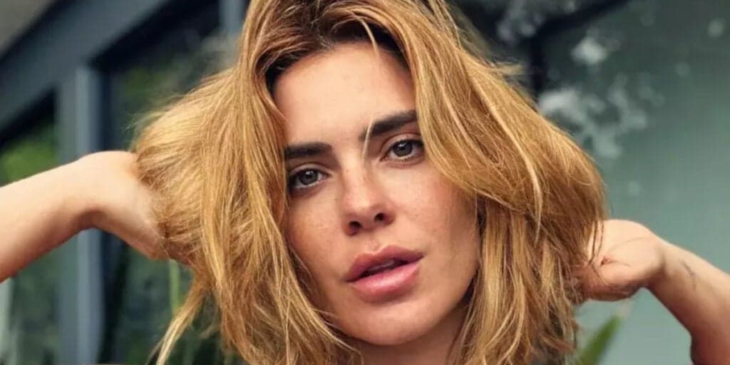 Carolina Dieckmann confessa crise de choro na Globo e choque de Gianecchini e Vera Fischer: "Transtornada"