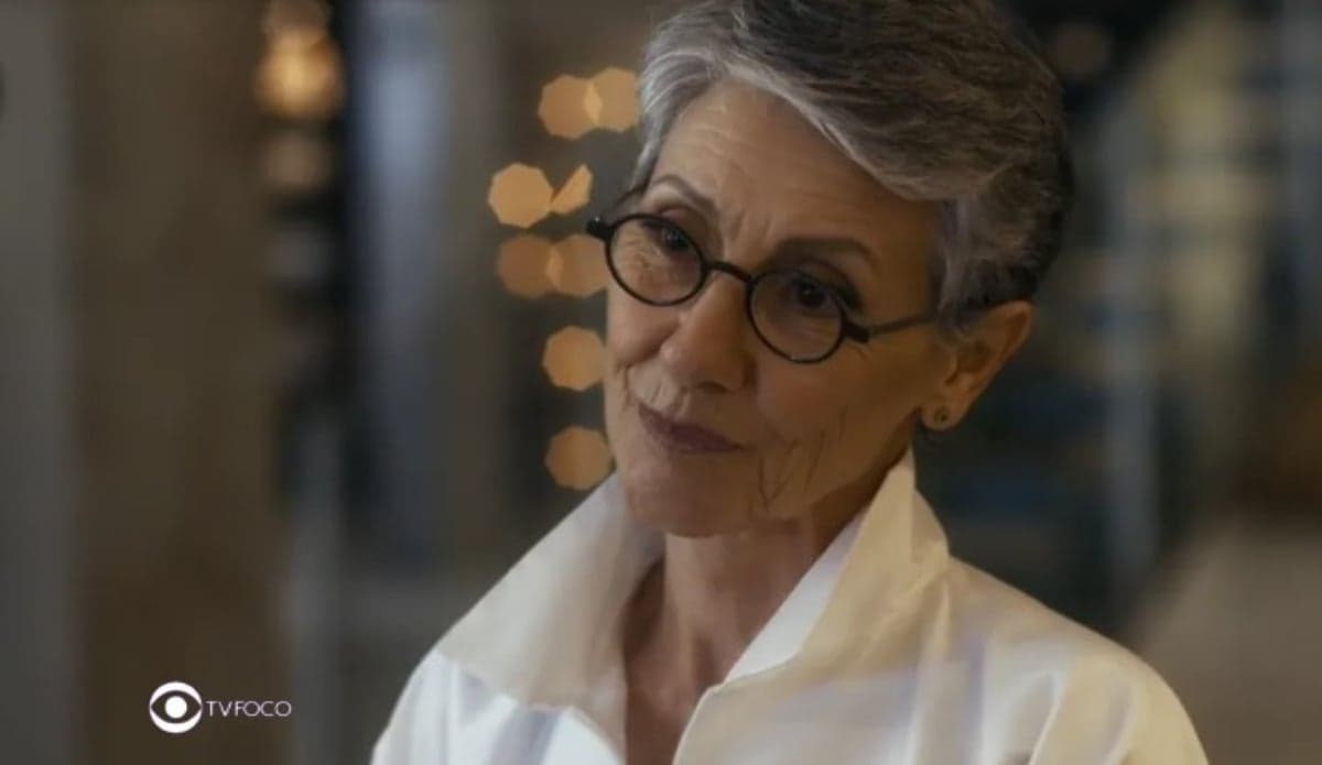 http://tvfoco.uai.com.br/wp-content/uploads/2015/05/Daniela-Mercury.jpg