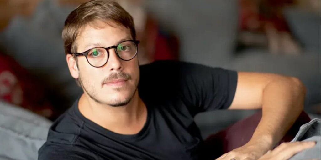 Triste: Ex de Porchat toma atitude que corta o coração após vazamento que ele já está com outra