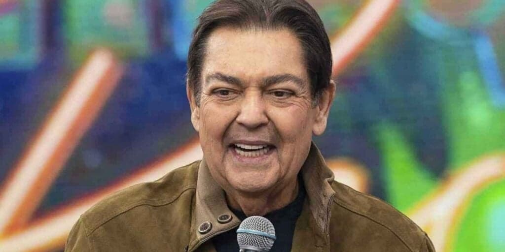 Faustão tem reunião urgente na Band, assume exaustão e emissora toma as rédeas para não afundar