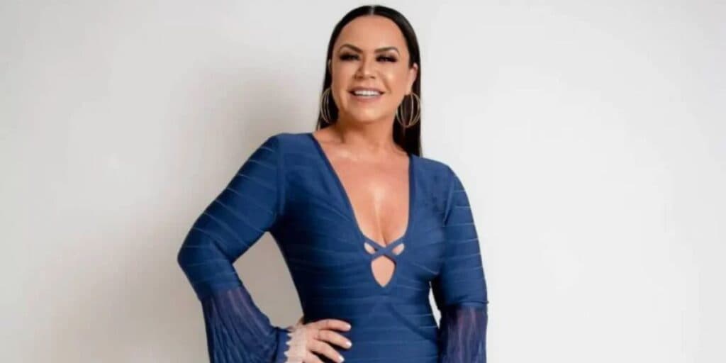 Foto de Flor Fernandez com biquíni e barriga de fora aos 58 anos prova que ela deixa novinhas no chinelo