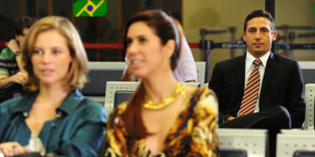 Galã da Globo surtou e resolveu partir pra cima de atriz veterana do canal: “Vai se f0der sua velha escrota”