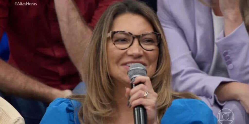 Janja, esposa de Lula, faz aparição surpresa no Altas Horas, e público fica abismado: "Aplaudida na Globo''