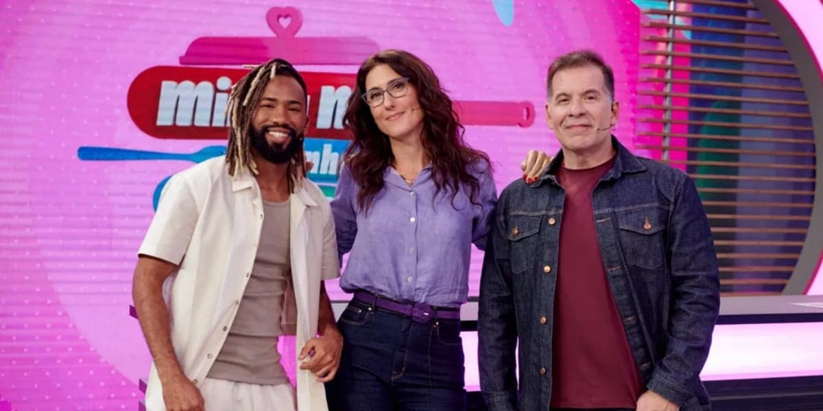 João Diamante, Paola Carosella e Leandro Hassum em "Minha Mãe Cozinha Melhor Que a Sua" (Foto: Divulgação/TV Globo)