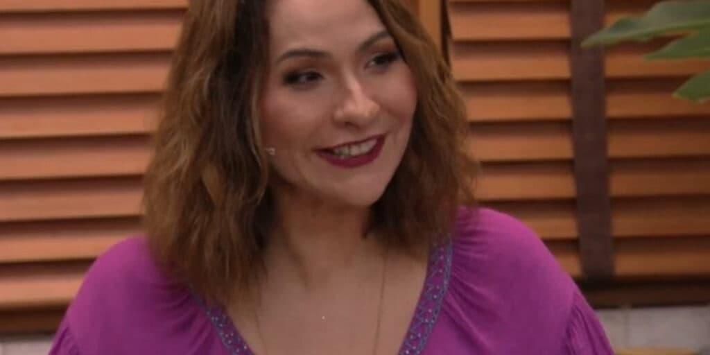 Maria Beltrão comete erro ao vivo na Globo, troca pamonha por maconha e se desespera: "Olha que horror''