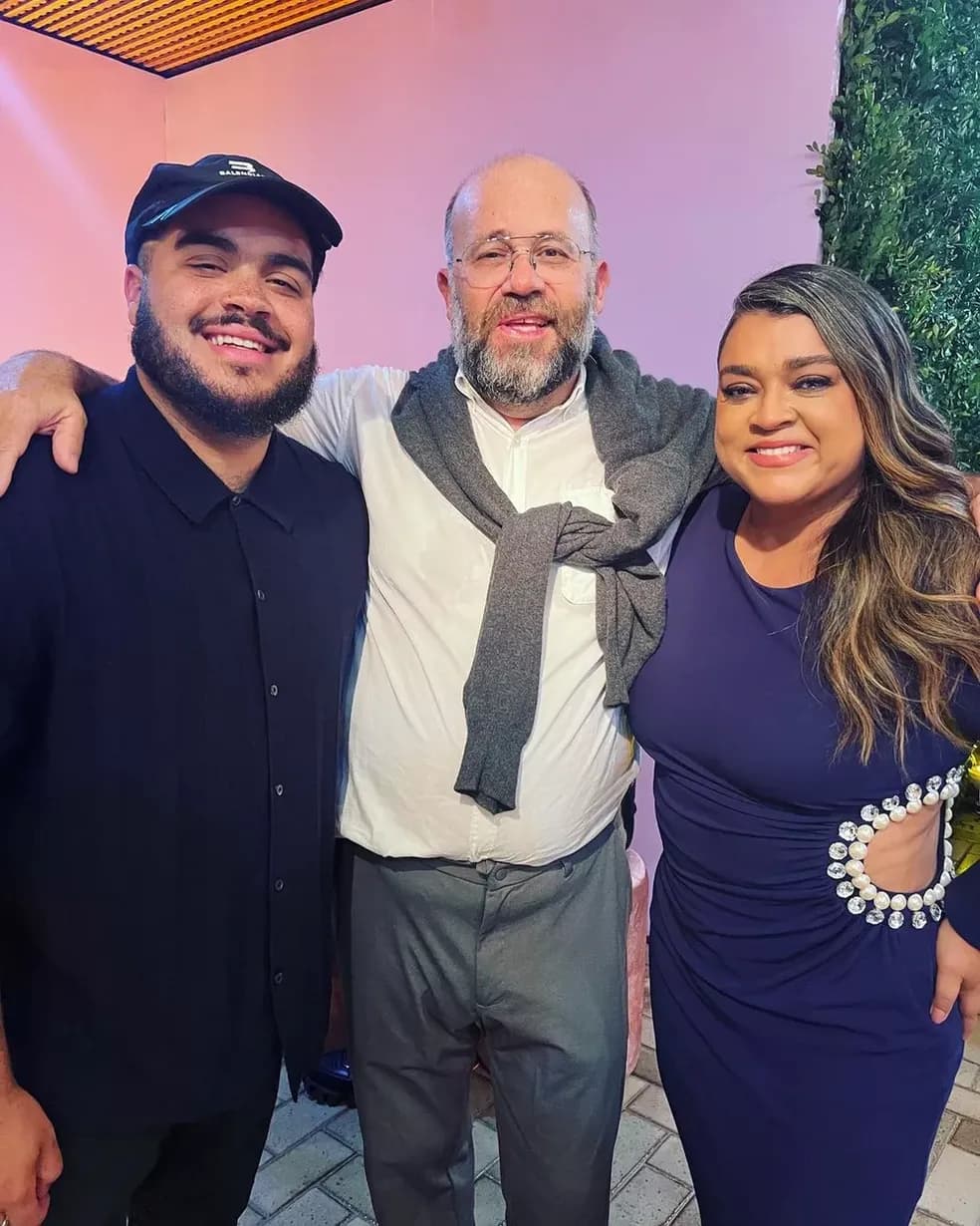 Fran Gil com os pais, Otavio Muller e Preta Gil — Foto: Reprodução/Instagram Fran Gil com os pais, Otavio Muller e Preta Gil — Foto: Reprodução/Instagram