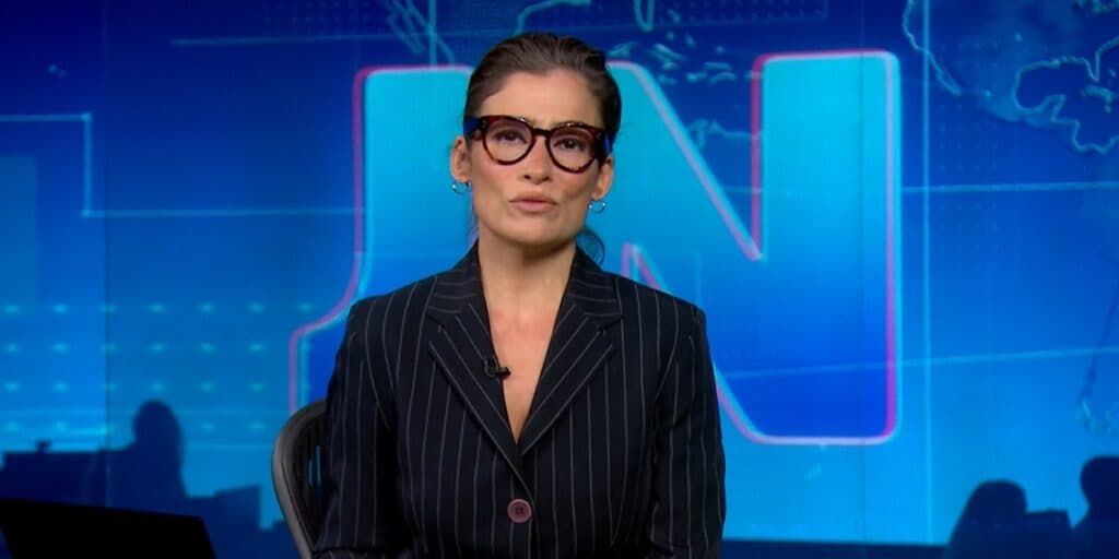 Luto: Renata Vasconcellos entra no JN, anuncia morte de um dos maiores artistas e comove com discurso ao vivo