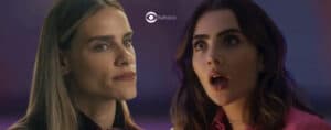 Travessia - Após descoberta, Sara fica com 'sangue nos olhos' e Chiara entra em sua mira na novela das nove da Globo (Foto: Reprodução / Globo / Montagem TV Foco)
