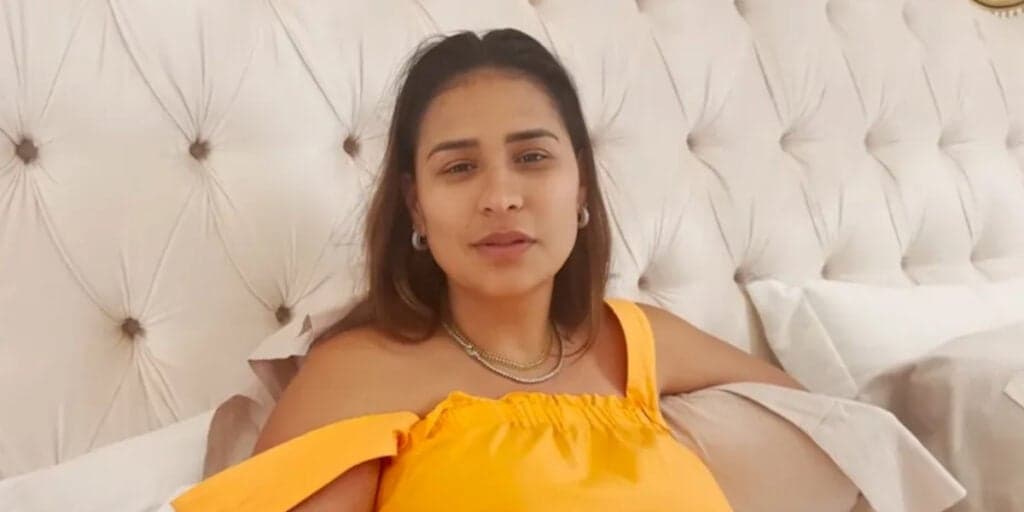 Simone, esposa de Kaká Diniz, faz desabafo público e revela situação difícil: "Não aceito"