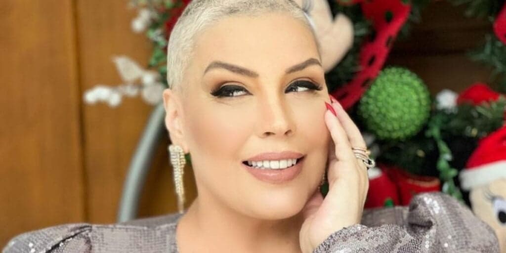 Simony recebe notícia reveladora sobre luta contra o câncer e dá ao público informação que muda tudo