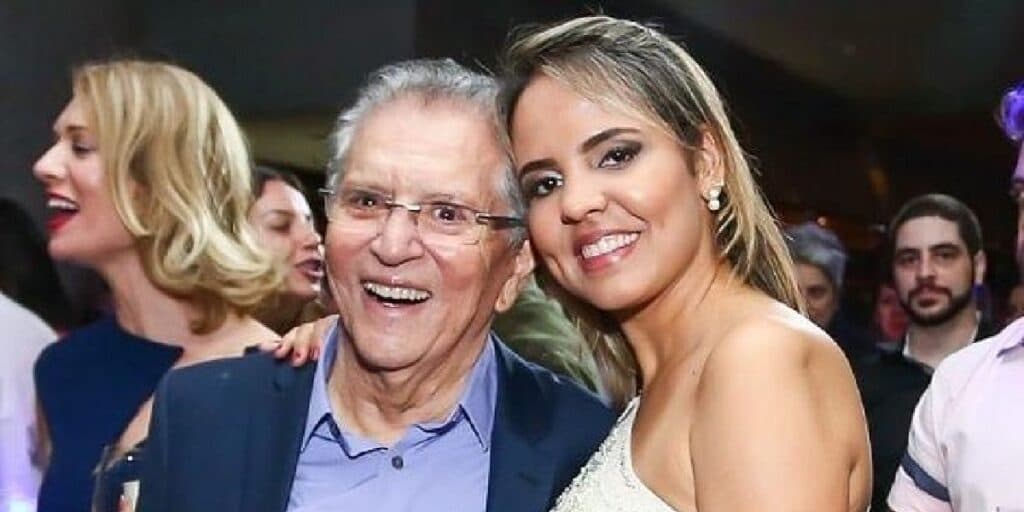 A declaração de Carlos Alberto sobre como lida com vida sexual com esposa mais novinha: "Não posso tomar"