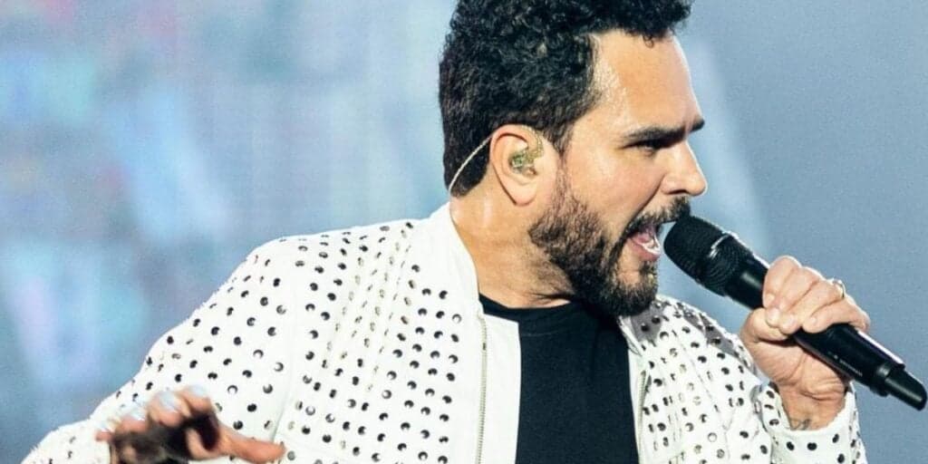 Luciano Camargo surge com grande amor, reúne família e confessa o que as filhas pedem pra ele: "Até hoje"