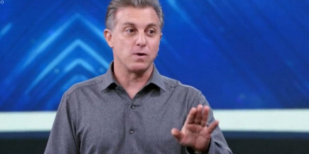Luciano Huck realiza mudanças no Domingão, mexe em quadro e confirma na Globo: "Todo mundo se lasca''