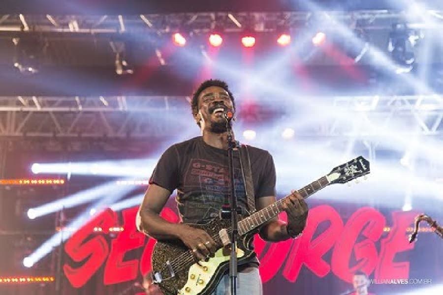 Seu Jorge em show (Foto: Divulgação/ Internet)