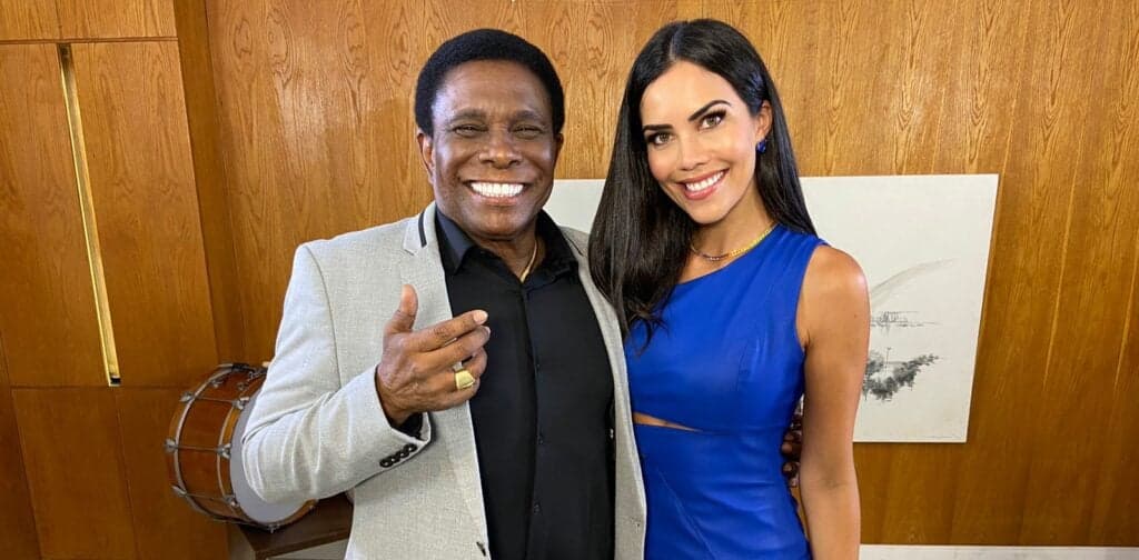Ao ‘Sensacional’ Neguinho da Beija-Flor celebra parceria com Ludmilla