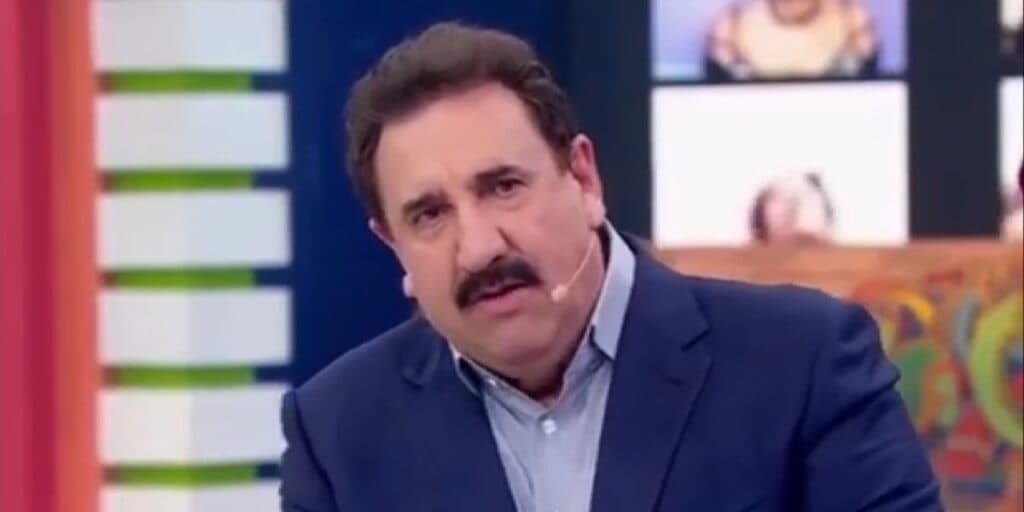 Ratinho viu braço direito no SBT assinar com a Record e detonou situação: "Quero que ela"