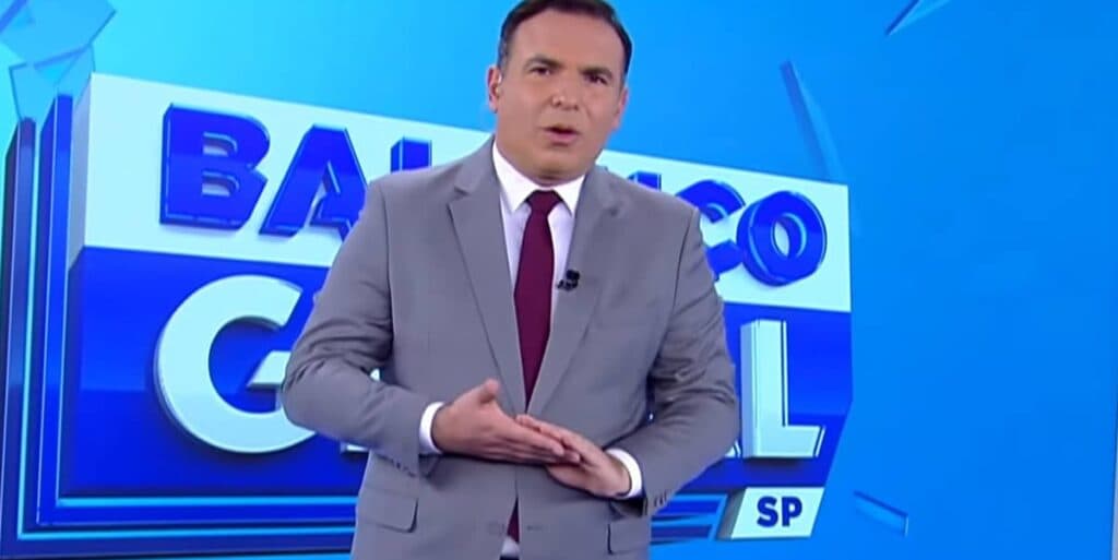 Gottino para Balanço Geral com notícia de assassinato cometido por cantor e detona: "De famoso a foragido"