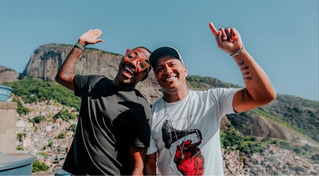 Renato da Rocinha regrava samba clássico em parceria com Mumuzinho