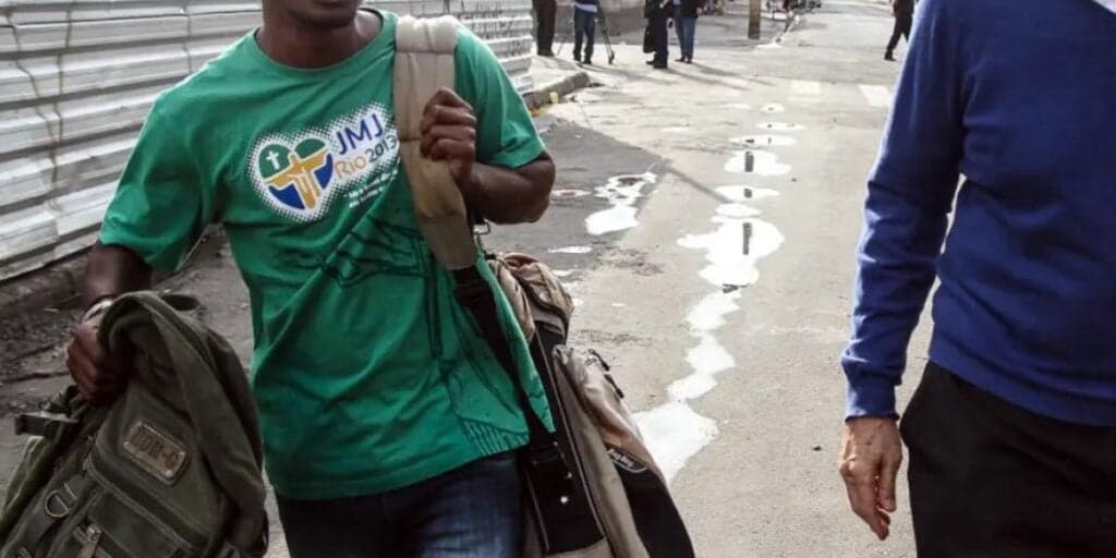 Falido: ator que foi destaque na Globo acabou preso, foi parar na Cracolândia e segue pedindo esmola