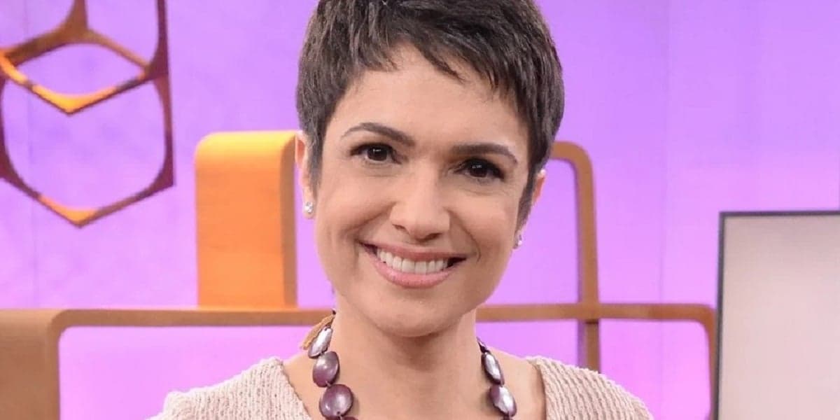 Fora do ar no Globo Repórter, Sandra Annenberg faz anúncio (Foto: Reprodução/ Internet)