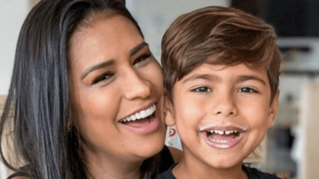 Simone Mendes vê filho citar sobre Leonardo e fica surpresa com o que ouve: "Gente, eu não me liguei"