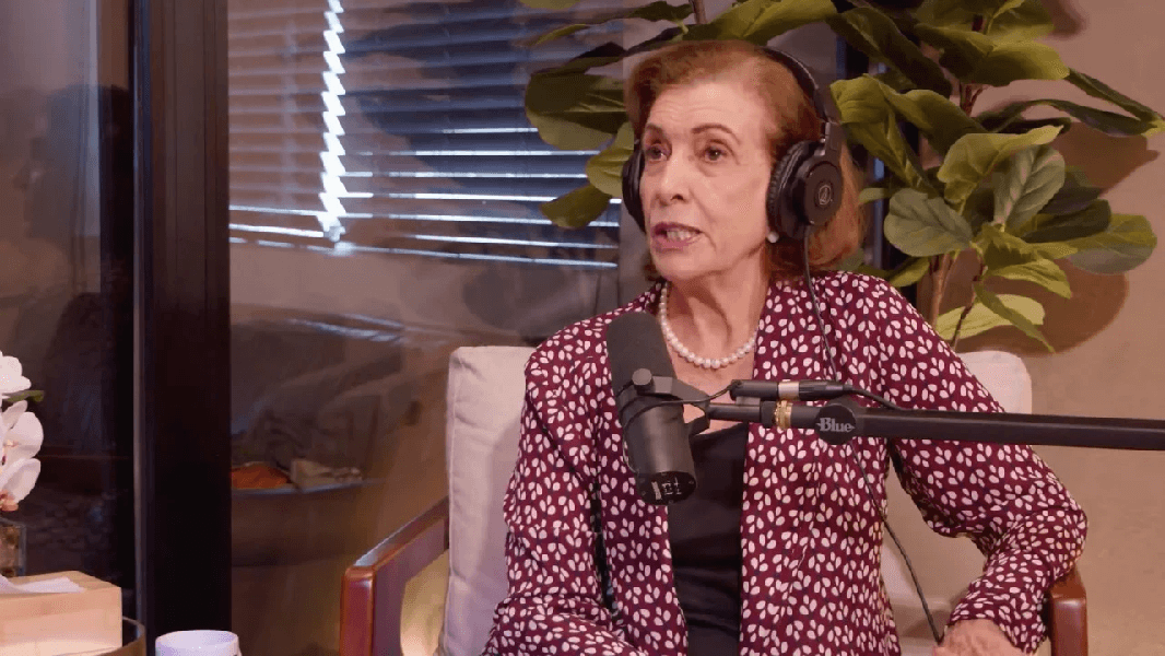 http://tvfoco.uai.com.br/wp-content/uploads/2015/05/Daniela-Mercury.jpg
