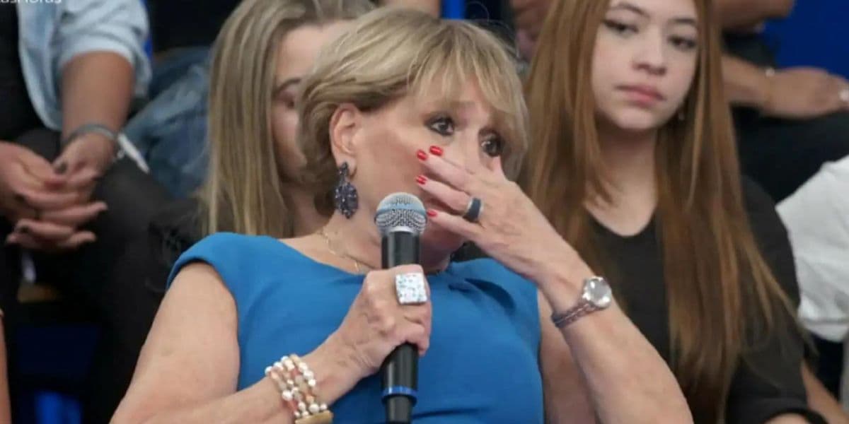 http://tvfoco.uai.com.br/wp-content/uploads/2015/05/Daniela-Mercury.jpg