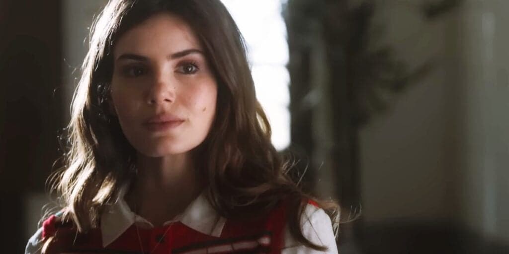 Amor Perfeito - Livre da cadeia, Marê volta com tudo, tira a presidência de Gilda e a joga na sarjeta