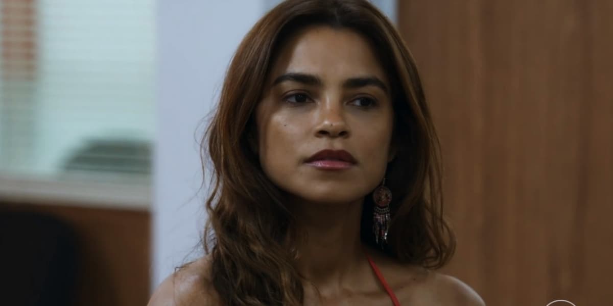 http://tvfoco.uai.com.br/wp-content/uploads/2015/05/Daniela-Mercury.jpg