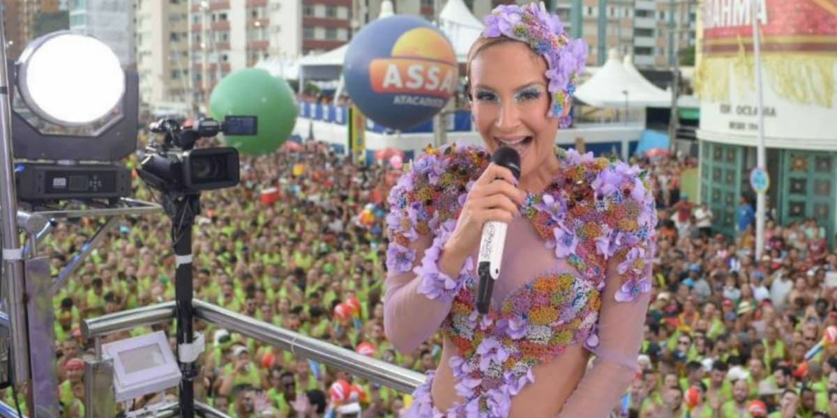 Claudia Leitte lidou com vaias em bloco (Foto: André Müzell/AgNews)