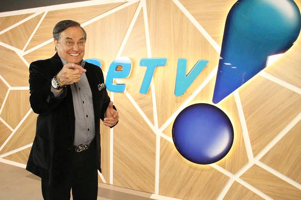http://tvfoco.uai.com.br/wp-content/uploads/2015/05/Daniela-Mercury.jpg